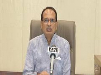 MP CM Shivraj Singh Chouhan condoles death of migrant workers in Guna accident | MP CM Shivraj Singh Chouhan condoles death of migrant workers in Guna accident