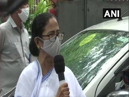 Mamata Banerjee raises 'khela hobe' slogan in Delhi, says 2024 battle will be 'Modi vs country' | Mamata Banerjee raises 'khela hobe' slogan in Delhi, says 2024 battle will be 'Modi vs country'