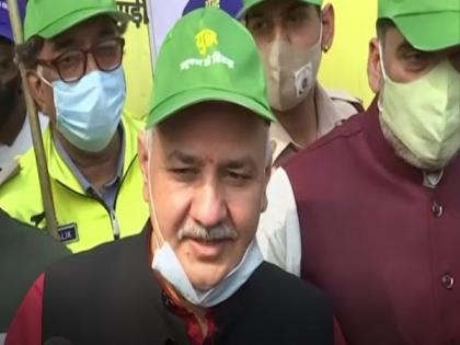 Delhi government launches second phase of 'Red Light On, Gaadi Off' campaign | Delhi government launches second phase of 'Red Light On, Gaadi Off' campaign
