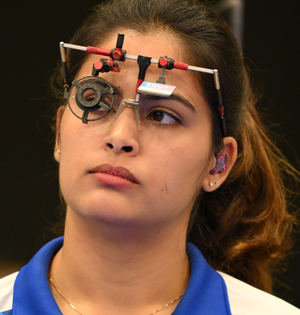 ISSF World C'ships: Manu Bhaker, Esha Singh falter in 10m air pistol final, India settle for team silver | ISSF World C'ships: Manu Bhaker, Esha Singh falter in 10m air pistol final, India settle for team silver