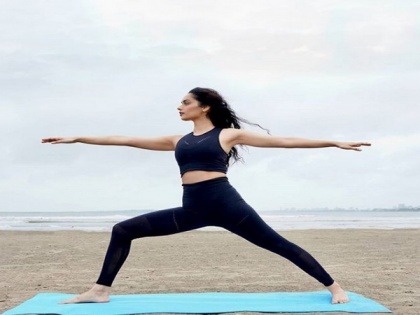 National Nutrition Week: Manushi Chhillar performs yoga, says 'less stressing, more stretching' | National Nutrition Week: Manushi Chhillar performs yoga, says 'less stressing, more stretching'
