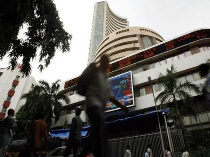 Equity indices open in red, Sensex down by 256 points | Equity indices open in red, Sensex down by 256 points
