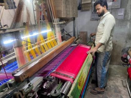 UP: Mau Weavers seek restoration of power subsidy to survive post-COVID struggle | UP: Mau Weavers seek restoration of power subsidy to survive post-COVID struggle