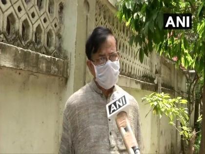 Mamata Banerjee suppressing COVID-19 related deaths in West Bengal: CPI (M) leader Md Salim | Mamata Banerjee suppressing COVID-19 related deaths in West Bengal: CPI (M) leader Md Salim
