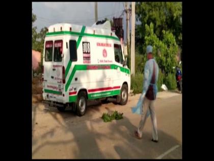 Man dies due to 'lack' of timely medical facilities in Telangana's Medak | Man dies due to 'lack' of timely medical facilities in Telangana's Medak Man dies due to 'lack' of timely medical facilities in Telangana's Medak | Man dies due to 'lack' of timely medical facilities in Telangana's Medak