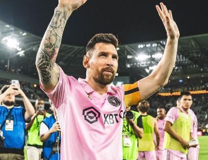 Argentine football boss wants Messi to play at next FIFA World Cup | Argentine football boss wants Messi to play at next FIFA World Cup
