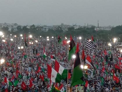 Pak opposition leaders arrive in Lahore for anti-govt rally | Pak opposition leaders arrive in Lahore for anti-govt rally Pak opposition leaders arrive in Lahore for anti-govt rally | Pak opposition leaders arrive in Lahore for anti-govt rally
