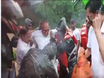 Karnataka: Former Union Minister rescued from his house in flood-affected Bantwal | Karnataka: Former Union Minister rescued from his house in flood-affected Bantwal