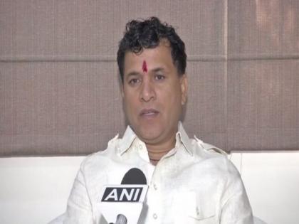 'I assure you that Government of India is with farmers', says MoS Kailash Choudhary | 'I assure you that Government of India is with farmers', says MoS Kailash Choudhary 'I assure you that Government of India is with farmers', says MoS Kailash Choudhary | 'I assure you that Government of India is with farmers', says MoS Kailash Choudhary