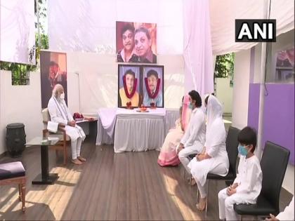 PM Modi meets family members of late Mahesh & Naresh Kanodia in Gandhinagar | PM Modi meets family members of late Mahesh & Naresh Kanodia in Gandhinagar