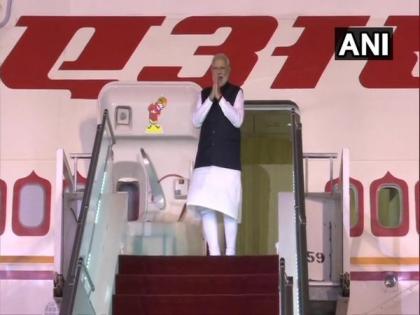 PM Modi emplanes for India after Saudi Arabia visit | PM Modi emplanes for India after Saudi Arabia visit