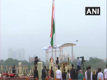 PM Modi unfurls national flag on 74th Independence Day | PM Modi unfurls national flag on 74th Independence Day