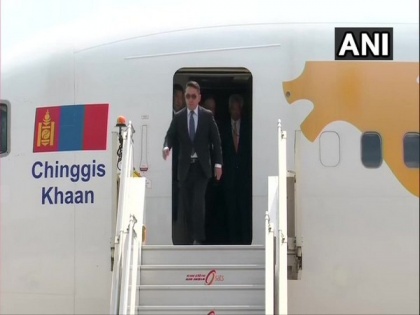 Mongolian President arrives in India to boost ties | Mongolian President arrives in India to boost ties