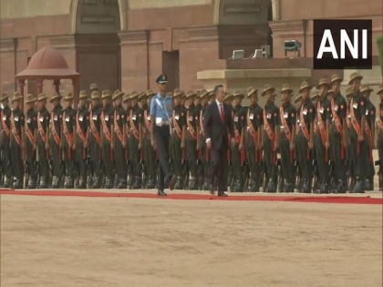 Mongolian President receives ceremonial reception at Rashtrapati Bhavan | Mongolian President receives ceremonial reception at Rashtrapati Bhavan
