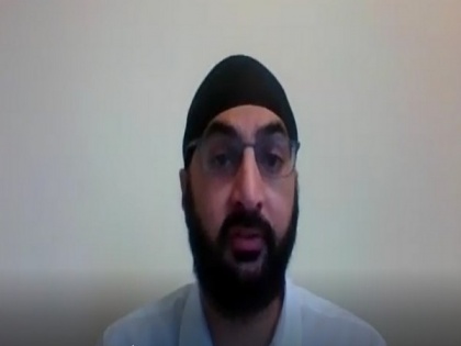 As a youngster I used to look up to Harbhajan who is a spinner and wears a 'Patka': Monty Panesar | As a youngster I used to look up to Harbhajan who is a spinner and wears a 'Patka': Monty Panesar