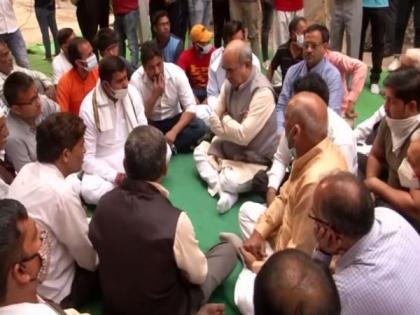 Moolchand Sharma meets Ballabhgarh murder victim's family, assures culprit will be punished | Moolchand Sharma meets Ballabhgarh murder victim's family, assures culprit will be punished