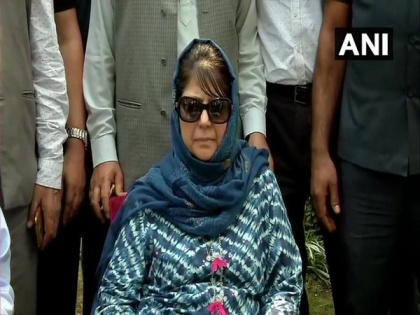 Delhi lawyer files police complaint against Mehbooba Mufti over 'dacoits snatched our flag' remark | Delhi lawyer files police complaint against Mehbooba Mufti over 'dacoits snatched our flag' remark