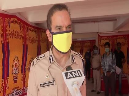 Mumbai Police converts unoccupied residential flats into temporary COVID hospital for cops | Mumbai Police converts unoccupied residential flats into temporary COVID hospital for cops Mumbai Police converts unoccupied residential flats into temporary COVID hospital for cops | Mumbai Police converts unoccupied residential flats into temporary COVID hospital for cops