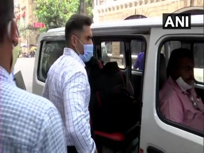 Mumbai drugs case: Sameer Khan taken for medical examination before court proceedings | Mumbai drugs case: Sameer Khan taken for medical examination before court proceedings