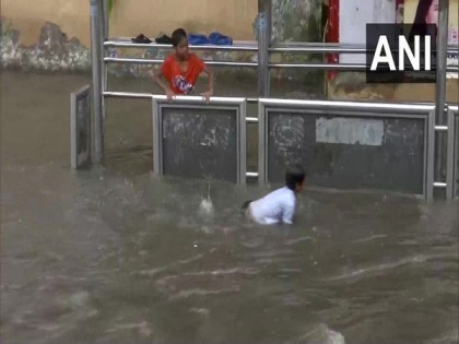 Heavy rainfall: Mumbai civic body warns Goregaon residents | Heavy rainfall: Mumbai civic body warns Goregaon residents