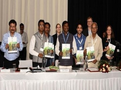 Arjun Munda inaugurates special initiative to provide jobs to 30,000 tribals using 'bamboonomics' | Arjun Munda inaugurates special initiative to provide jobs to 30,000 tribals using 'bamboonomics'