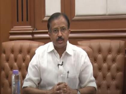 Kerala govt shouldn't differentiate between plane crash, landslide victims: MoS Muraleedharan | Kerala govt shouldn't differentiate between plane crash, landslide victims: MoS Muraleedharan Kerala govt shouldn't differentiate between plane crash, landslide victims: MoS Muraleedharan | Kerala govt shouldn't differentiate between plane crash, landslide victims: MoS Muraleedharan