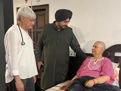 Navjot Sidhu shares determination of wife battling cancer | Navjot Sidhu shares determination of wife battling cancer