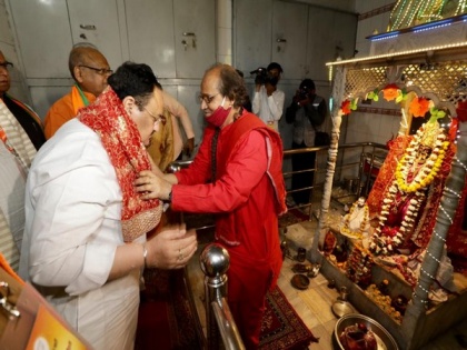 BJP President JP Nadda offers prayers at Jaipur's Kali Bari temple | BJP President JP Nadda offers prayers at Jaipur's Kali Bari temple