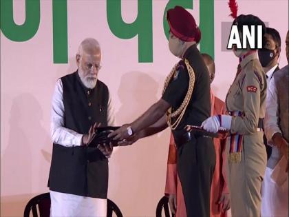 PM Modi launches NCC Alumni Association in Jhansi | PM Modi launches NCC Alumni Association in Jhansi PM Modi launches NCC Alumni Association in Jhansi | PM Modi launches NCC Alumni Association in Jhansi