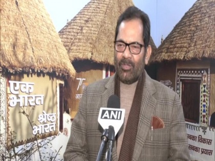 Union Minister Mukhtar Abbas Naqvi takes dig at Samajwadi Party for flouting COVID-19 norms | Union Minister Mukhtar Abbas Naqvi takes dig at Samajwadi Party for flouting COVID-19 norms