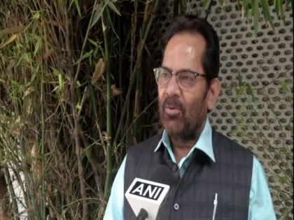 Not possible that you hijack 'Jantantra' with 'Jugadtantra': Naqvi's dig at Shiv Sena-NCP-Cong alliance | Not possible that you hijack 'Jantantra' with 'Jugadtantra': Naqvi's dig at Shiv Sena-NCP-Cong alliance