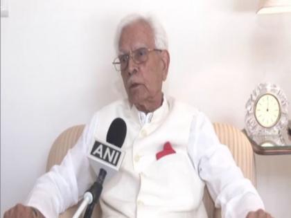 Nobody in Congress, including Rahul Gandhi, can challenge PM Modi: Natwar Singh | Nobody in Congress, including Rahul Gandhi, can challenge PM Modi: Natwar Singh