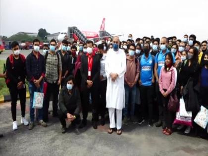 Odisha CM welcomes 77 students on return from Ukraine | Odisha CM welcomes 77 students on return from Ukraine