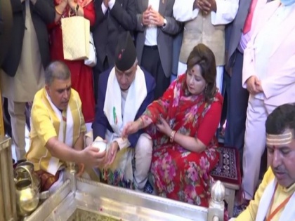 After Kaal Bhairav temple, Nepal PM offers prayers at Kashi Vishwanath temple in Varanasi | After Kaal Bhairav temple, Nepal PM offers prayers at Kashi Vishwanath temple in Varanasi