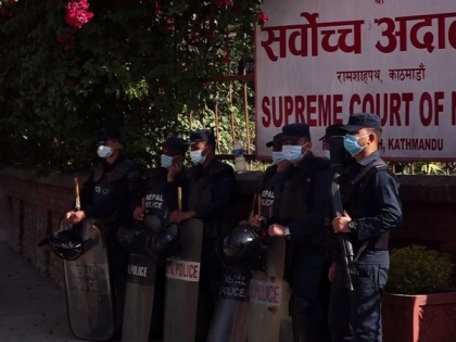 Scuffle breaks out in front of Nepal SC as lawyers continue protest against Chief Justice | Scuffle breaks out in front of Nepal SC as lawyers continue protest against Chief Justice
