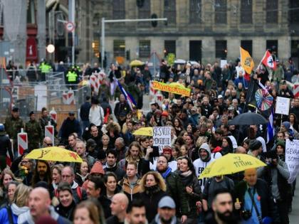 Over 32,000 people took part in freedom convoy in France on Saturday: Reports | Over 32,000 people took part in freedom convoy in France on Saturday: Reports