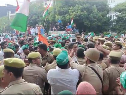 Farmers clash with police in Noida | Farmers clash with police in Noida Farmers clash with police in Noida | Farmers clash with police in Noida