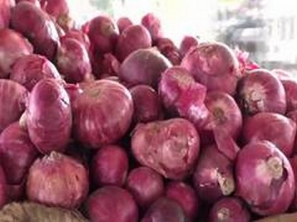 Odisha govt instructs collectors to check black marketing of onion to control price surge | Odisha govt instructs collectors to check black marketing of onion to control price surge