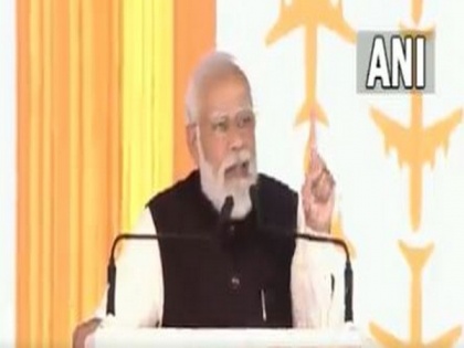 Previous govts in UP showed 'false dreams', kept state in 'deprivation', 'darkness', says PM Modi | Previous govts in UP showed 'false dreams', kept state in 'deprivation', 'darkness', says PM Modi