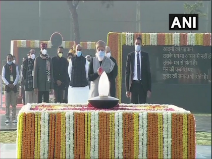 PM Modi, Union Ministers pay tributes to Atal Bihari Vajpayee on his birth anniversary | PM Modi, Union Ministers pay tributes to Atal Bihari Vajpayee on his birth anniversary