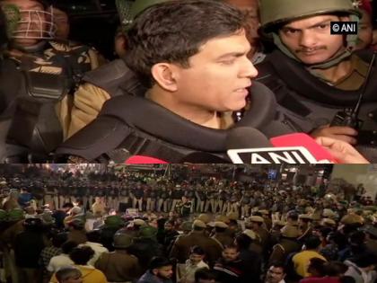 Security beefed up in Maujpur, many people still on street: Delhi Police | Security beefed up in Maujpur, many people still on street: Delhi Police Security beefed up in Maujpur, many people still on street: Delhi Police | Security beefed up in Maujpur, many people still on street: Delhi Police