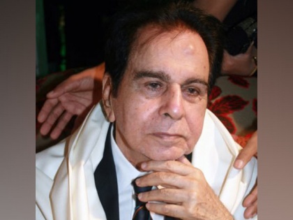Dilip Kumar shares priceless throwback picture | Dilip Kumar shares priceless throwback picture