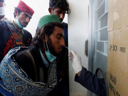 Pakistan witnesses hike in daily COVID cases as it logs 1,232 infections in past 24 hours | Pakistan witnesses hike in daily COVID cases as it logs 1,232 infections in past 24 hours
