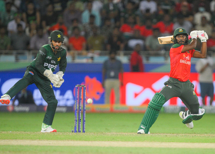 Simmons bemoans dropped catches and poor shot selections in Bangladesh's Asia Cup exit | Simmons bemoans dropped catches and poor shot selections in Bangladesh's Asia Cup exit