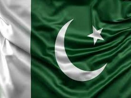 Pak cleric agrees to leave Lal Masjid after authorities promise land | Pak cleric agrees to leave Lal Masjid after authorities promise land Pak cleric agrees to leave Lal Masjid after authorities promise land | Pak cleric agrees to leave Lal Masjid after authorities promise land