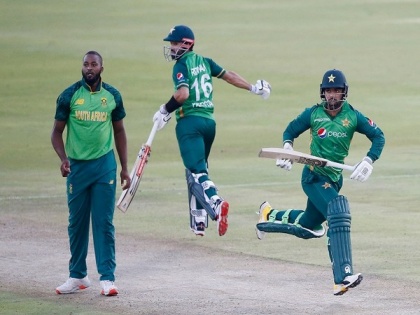 Pakistan survive last over wobble to beat South Africa after Babar's masterclass | Pakistan survive last over wobble to beat South Africa after Babar's masterclass