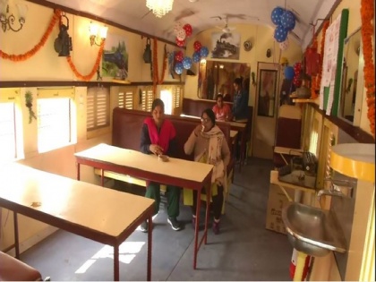 Unused coaches of train converted into cafeteria in Patna | Unused coaches of train converted into cafeteria in Patna