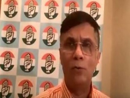 Congress targets Gujarat CM Vijay Rupani over 'inefficient ventilator Dhaman-1' | Congress targets Gujarat CM Vijay Rupani over 'inefficient ventilator Dhaman-1'