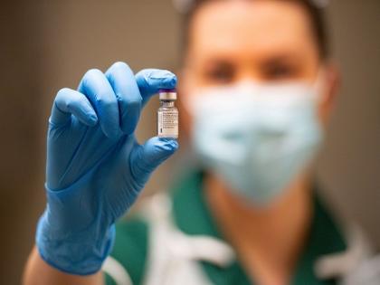 After UK, Canada approves Pfizer COVID-19 vaccine | After UK, Canada approves Pfizer COVID-19 vaccine After UK, Canada approves Pfizer COVID-19 vaccine | After UK, Canada approves Pfizer COVID-19 vaccine