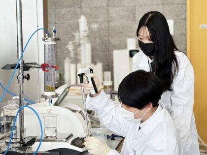 Foreign bio raw and subsidiary materials companies to invest 400 billion won in Korea | Foreign bio raw and subsidiary materials companies to invest 400 billion won in Korea Foreign bio raw and subsidiary materials companies to invest 400 billion won in Korea | Foreign bio raw and subsidiary materials companies to invest 400 billion won in Korea